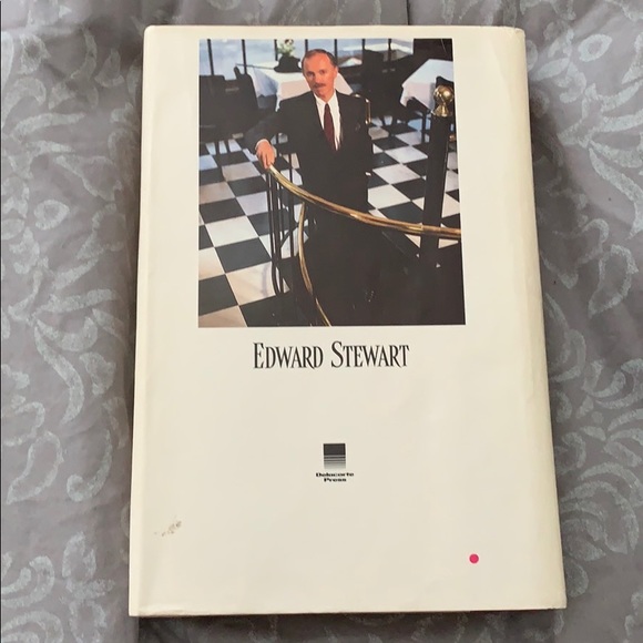 🔥3/$10 Privileged Lives novel by Edward Stewart - Picture 3 of 5